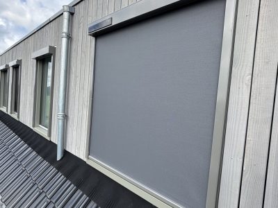RAL 7038 smart screen met solar motor